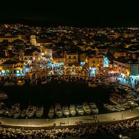 Croatia Camp Mobile Homes 3* ヴォディツェ