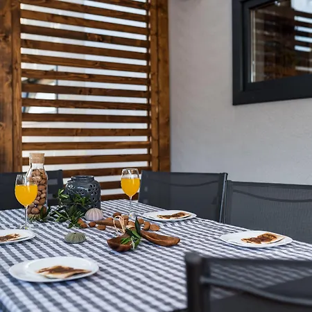 Croatia Camp Mobile Homes ホリデーパーク