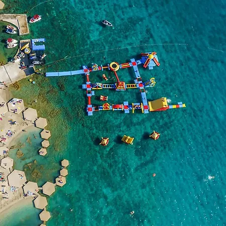 ホリデーパーク Croatia Camp Mobile Homes
