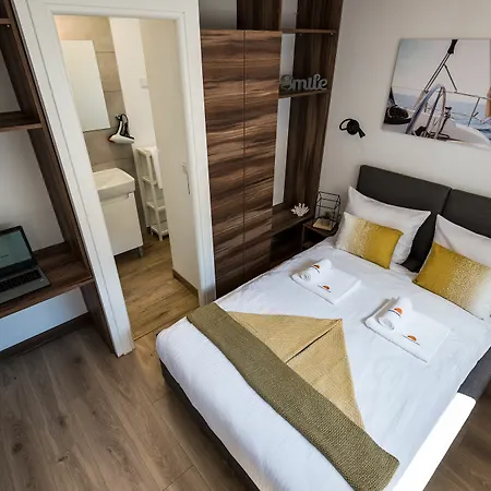 Croatia Camp Mobile Homes 3* ヴォディツェ