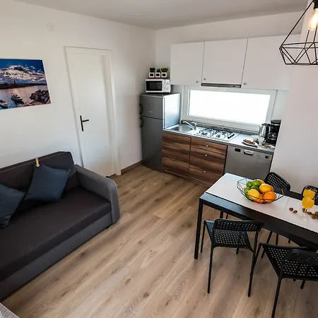 Croatia Camp Mobile Homes ホリデーパーク ヴォディツェ