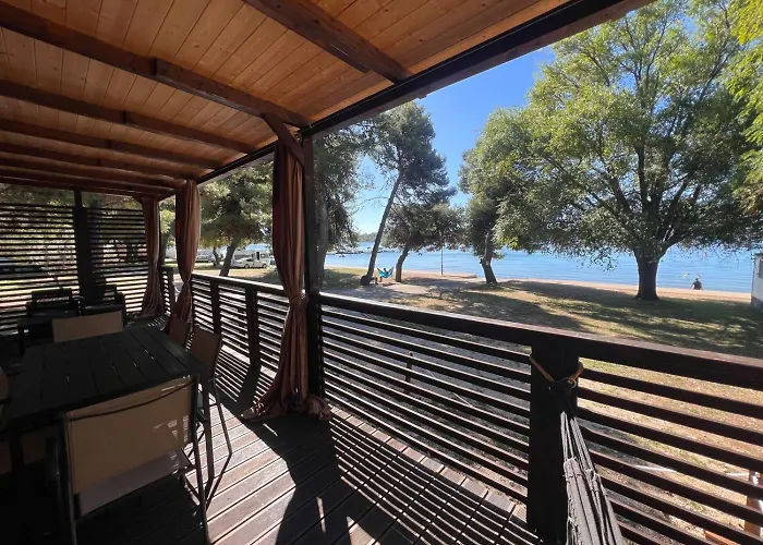 Aldeamento Turístico Croatia Camp Mobile Homes Vodice